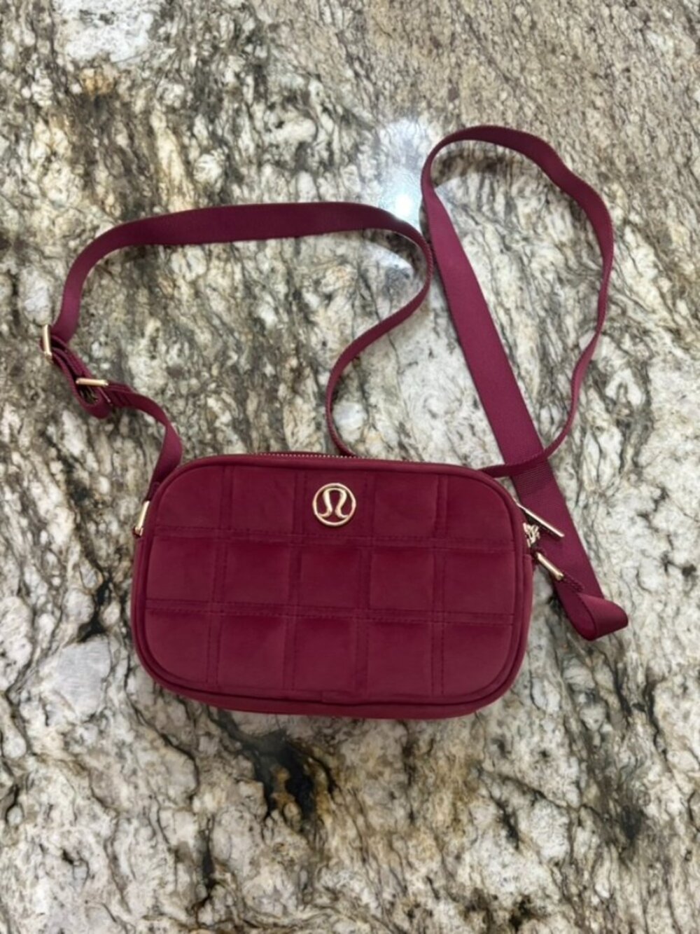 Lululemon Crossbody Camera Bag 2L *Quilted Velour Wine Berry